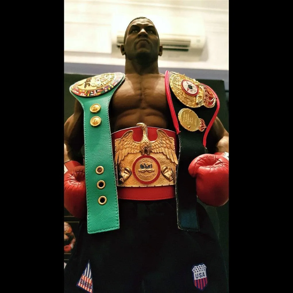 1/4 Scale Mike Tyson Premium Figure