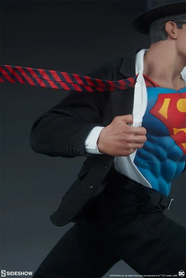 [Pre-Order] SIDESHOW COLLECTIBLES - SUPERMAN : CALL TO ACTION PREMIUM FORMAT STATUE